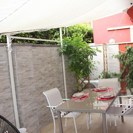Апартаменти Casa Lucia Private Car Or Motorcycle Park Лукка Екстер'єр фото